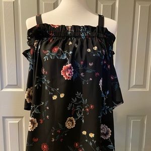 Sz L Skies are Blue Eleana Top